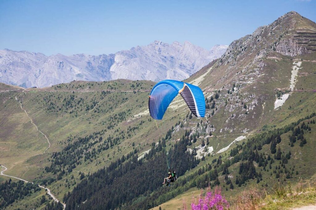 tourist paragliding in Verbier on the mountain