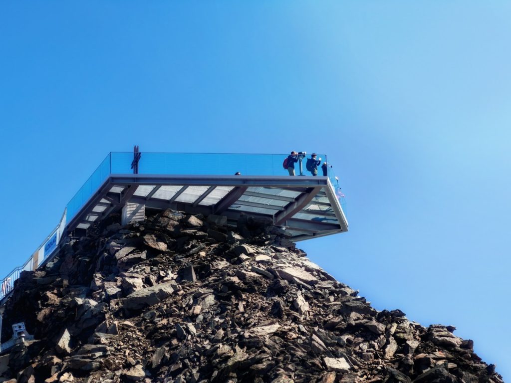 people standing on a platform on Mont Fort